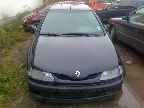 Подержанные Автозапчасти Renault LAGUNA 1995 2.0 машиностроение хэтчбэк 4/5 d.  2012-10-13